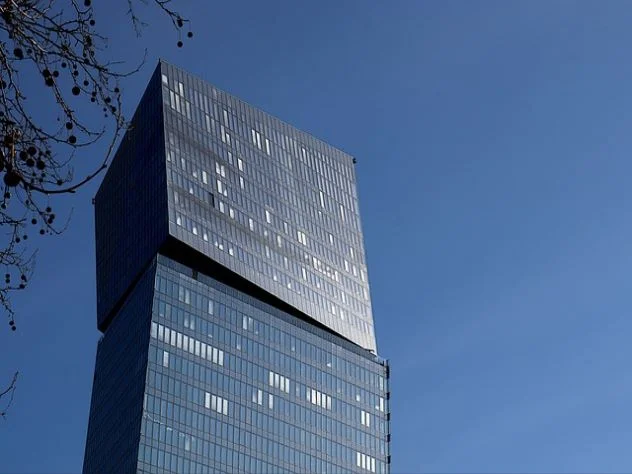 30일 혹은 30.4로 통일해서 나누는 방법